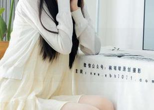 BoBoSocks袜啵啵 – 菠萝与裸足：无圣光之下的自在流露