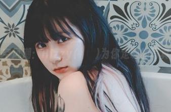 镂空风潮：Hizzy(히지)为你定制的写真秀