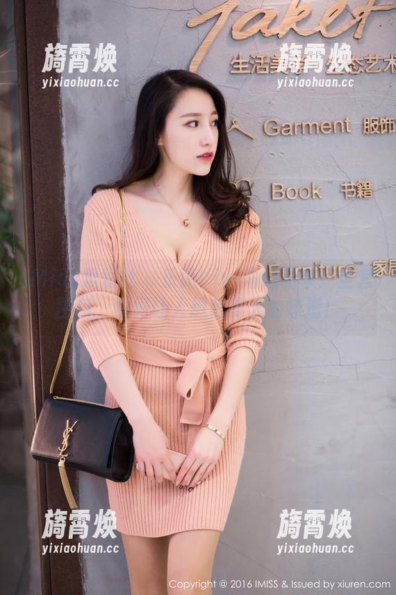 IMiss爱蜜社 - 乐薇Vivi海边私享：全套图包，瞬间让人想起夏天的味道！