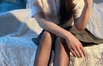 微密圈 – 看July芝岚的护士写真，仿佛进入了一个梦境，充满了温柔热情！
