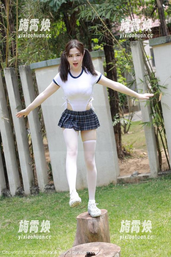 MFStar模范学院 - 图包更新！伊小七MoMo的天使装扮：可惜没带翅膀，心里默念电动飞！