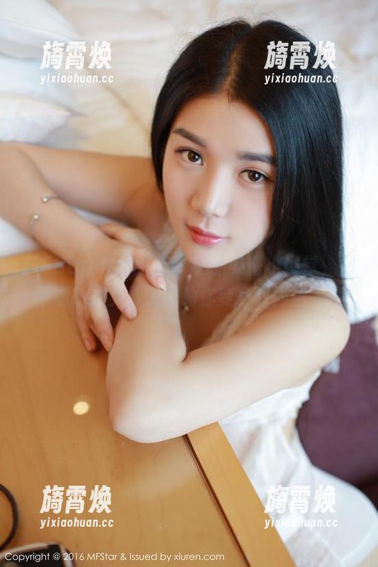 MFStar模范学院 - 制服穿搭小课堂，郑颖姗Bev免费资源助你变身时尚达人！