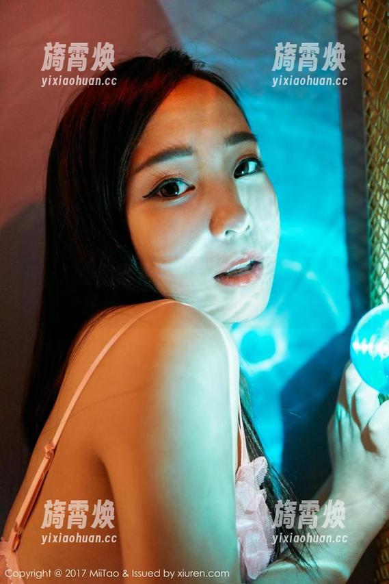 MiiTao蜜桃社-木楠Nan MiiTao蜜桃社 - 木楠Nan分享她的睡衣魔法:每一帧都是高清梦幻