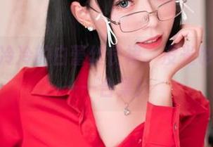 Money冷冷的白蕾丝长裙，没光也让你心动——合集！