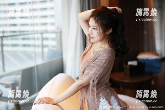 MyGirl美媛馆-Carina绮里嘉 MyGirl美媛馆 - Carina绮里嘉教室狂欢:转圈圈免费照片,快来拿吧!