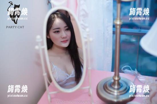 PDL潘多拉 - 一波陈雅漫套装合集来袭：时尚圈的魔法师，这身材也太惊艳了吧！