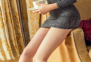 TouTiao头条女神 – 在信悦儿的浴室，图集里的每一滴水都是故事，等你下载！