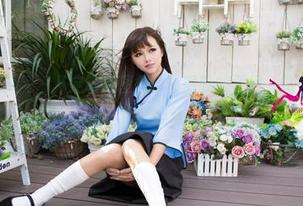 UGirls尤果网 – 从定制到图集：白熙萌的夏日，总有一款适合你的心情