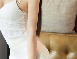 UGirls尤果网 – 霓梓心的旗袍写真合集，简直就是穿越时空的神奇体验！