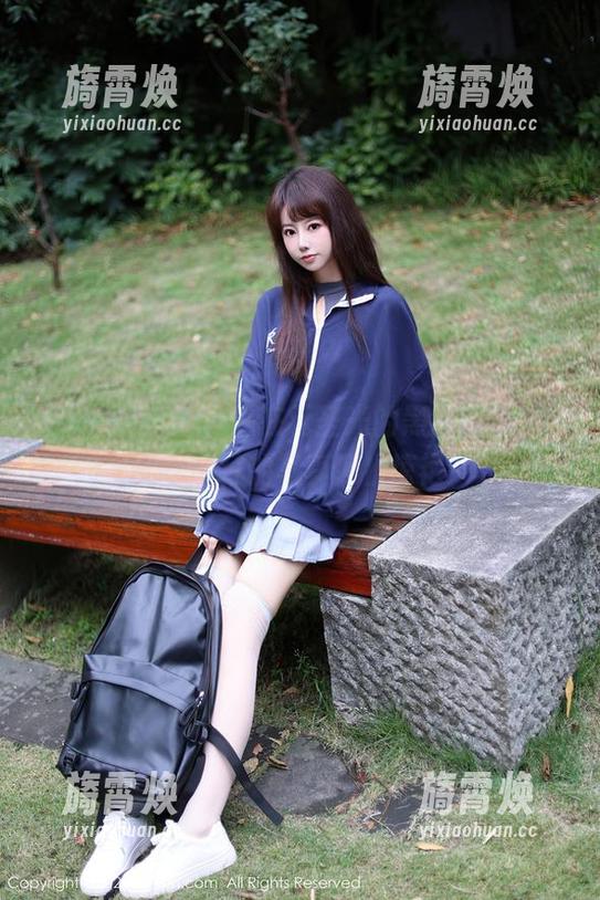 Xiuren秀人网-tina_甜仔 Xiuren秀人网 - 在无圣光的黑白境地,tina_甜仔的写真何止惊艳!