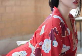 Xiuren秀人网 – 在免费写真里邂逅九千柒柒的毛衣梦幻乐园