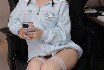 Xiuren秀人网 – 芝芝booty可爱到不行，图库资源瞬间成了迷人小天地，让人流连！