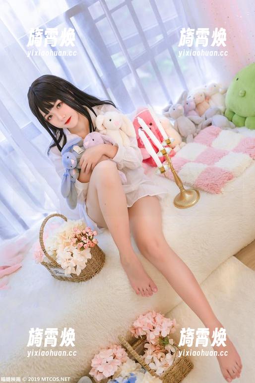 lovely呆玄 写真图集:lovely呆玄在吊带里的幻梦,真的有点不真实