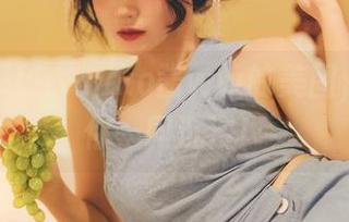 牛仔裤探秘：miko酱ww的美图，在线等你一同沉浸！