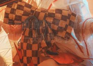 yui金鱼与她的美腿写真：福利多到让人眩晕，真想一头扎进这个腿的世界！