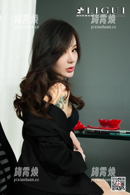 丽柜-文静 丽柜 - 文静的内衣,高清壁纸里的优雅与挑逗