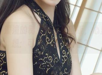 丽柜 – 潼潼的制服图包高清版，心里默默想：可不可以一直看？