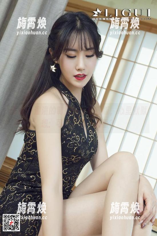 丽柜-潼潼 丽柜 - 潼潼的制服图包高清版,心里默默想:可不可以一直看?