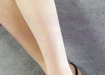 丽柜ligui – Kiki的私房写真，不得不说，双生一品就是让人忍不住去想象那个故事。