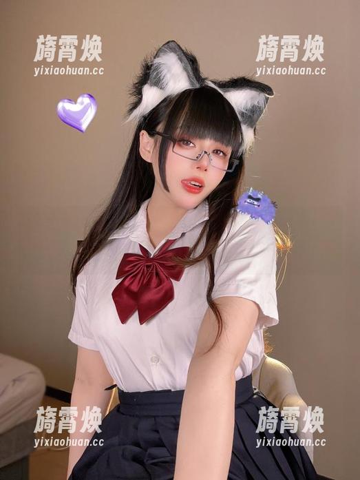 图片里的九言黑丝，啊，这种感觉，让人有点想深入了解…