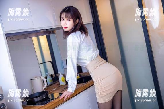 亚马逊鲶鱼 免费写真:亚马逊鲶鱼带你看她的圣诞“特别”时刻,看看有什么不一样的风景!