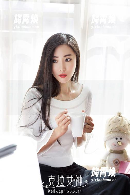 克拉女神-杨暖 克拉女神 - 高跟鞋是她的武器,杨暖的美图让你轻松撩到心动的TA!别等了,下载吧!