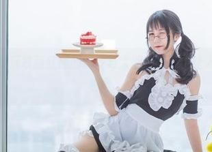 图片展现了兔玩映画红黑的精致与大胆,真有点让人怦然心动的感觉。