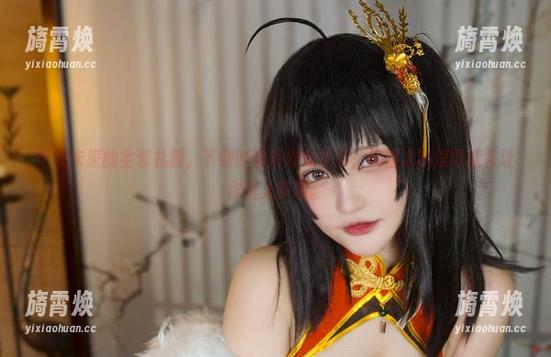 千夜未来的全套礼服，下载时请系好安全带，风格太飘逸可能会让你坠入梦境。