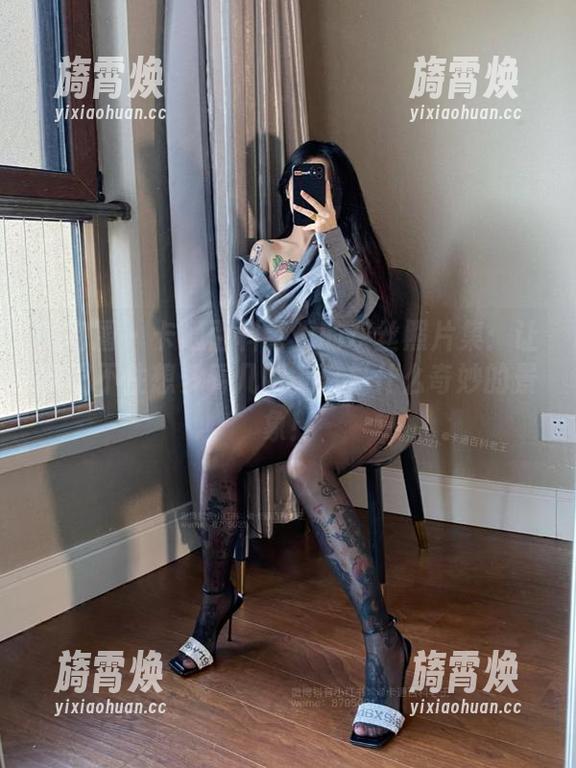 卡通百科老王 微密圈 - 卡通百科老王的灰丝照片集:让我忍不住想多看几眼,这是什么奇妙的景象!