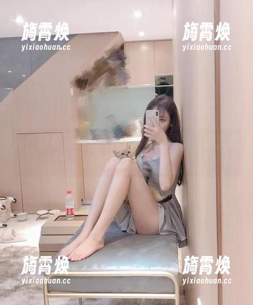 啾小妍Deer 来,跟着啾小妍Deer的皮衣图册,感受摩托车骑士的风情