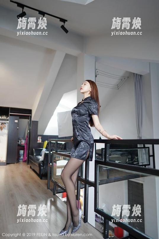 嗲囡囡 - 姗姗就打奥特曼教室：免费写真，轻松学会如何优雅地偷懒。
