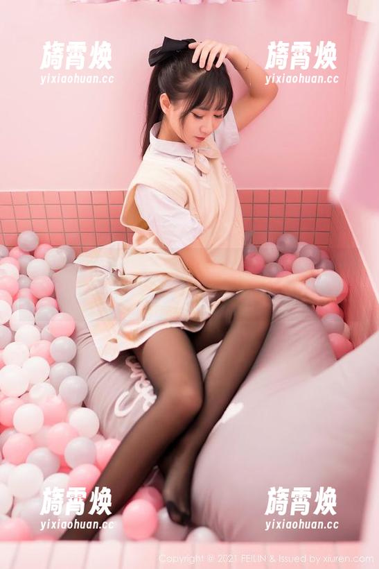 嗲囡囡 - 免费！陈怡曼的美足闪亮登场，你不下载？