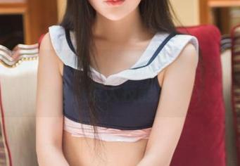 头条女神 – 大蜜蜜学姐的写真合集：颜值在线，撩人技能满分！