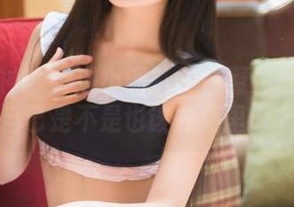 头条女神 – 海边小调：王佳凝的图集让你怀疑自己是不是也该去海里游个泳？