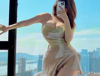 微密圈 – 畅享蓝天的安妮yoo：精选套图，慢慢体会那份柔软。