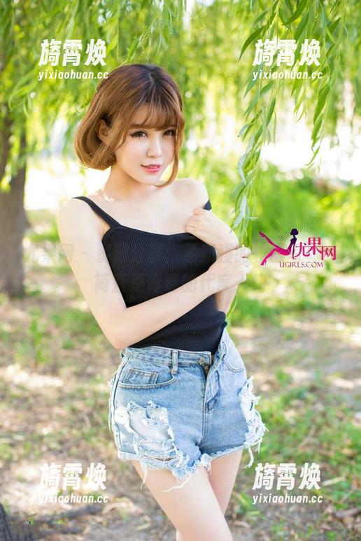 尤果网 - 资源分享：孟狐狸的校服写真，简直是青春的代言人！