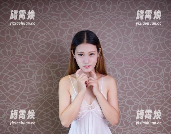 尤物馆-王紫琳 尤物馆 - 作品来了!王紫琳的泳装,下载后记得游泳前先冷静一下哦