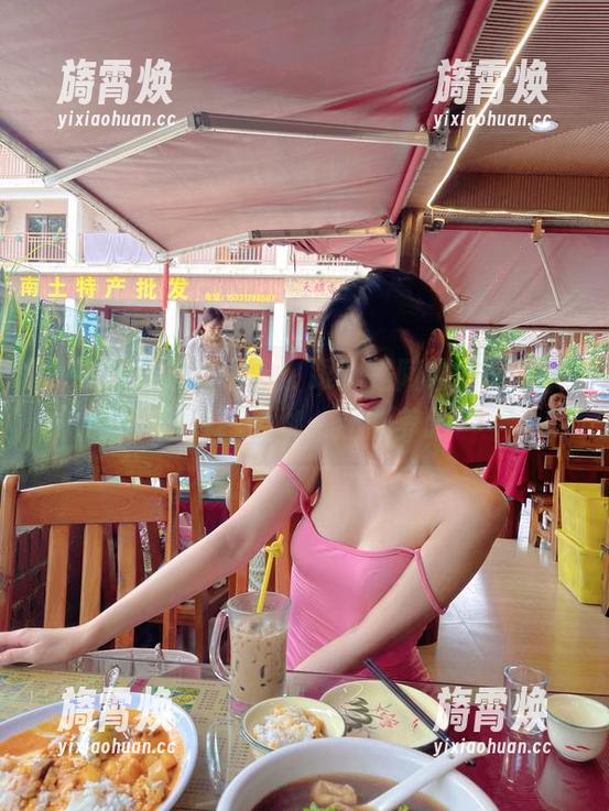 就是阿朱啊 微密圈 - 在线图集:跟就是阿朱啊一起,不仅练瑜伽,还能养眼