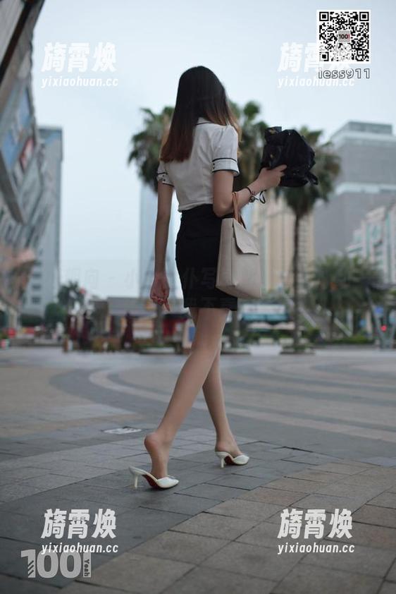 异思趣向-小六 异思趣向 - 小六女仆写真集:一边心动一边说“我不喜欢”
