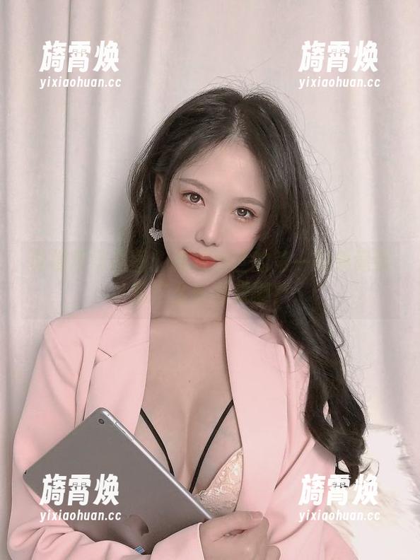 抖娘利世 透视职场原图:抖娘利世的第一视角竟藏着这么多潜规则?