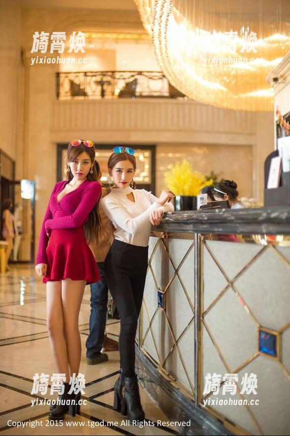 推女神-妮小妖 推女神 - 妮小妖户外套图:阳光照射下的美,谁说只能在梦里见?