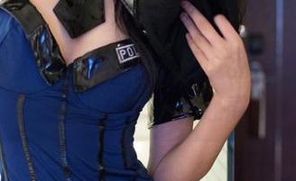 推女郎 – Rita的裸足，啊，那些图片简直在激起我心底无聊又迷离的幻想
