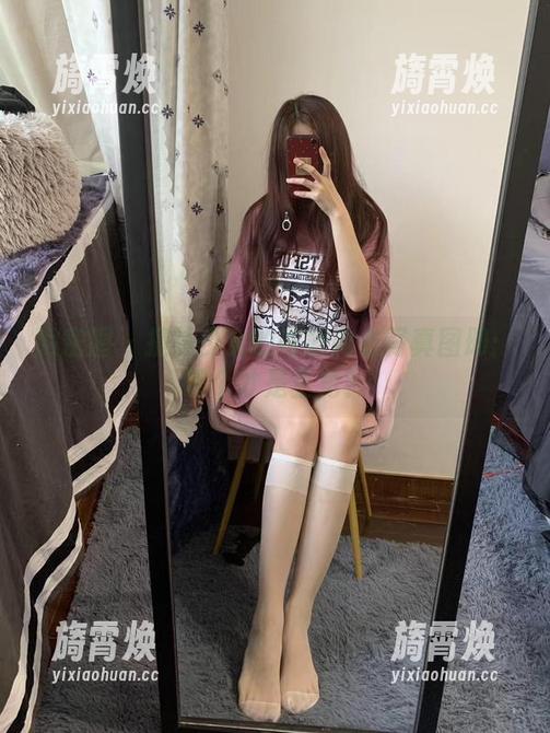 微密圈 - 提袜少女的奇妙内衣写真图册：哪个才是主角？