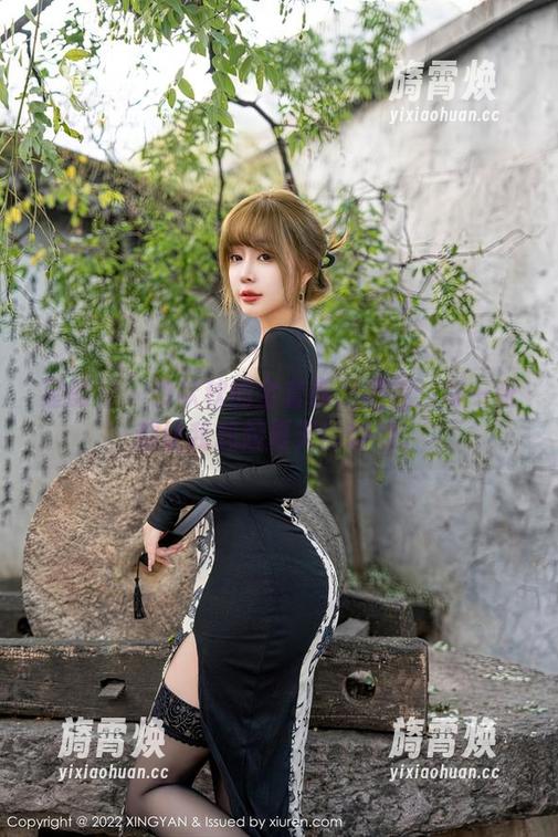 星颜社-黎秋秋 星颜社 - 黎秋秋的全套裸足图集:每一张都让我想起夏天的草地。