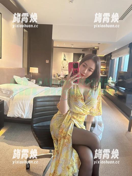 微密圈 - 果儿Victoria的办公室故事：全套图集，职场也可以很甜蜜的样子？
