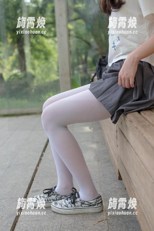森萝财团 原图欣赏!森萝财团的JK黑丝少女,黑丝的诱惑,瞬间让我怀疑人生!