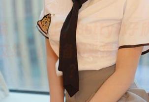 模范学院 – 天台上，Betty林子欣的写真和资源交织：你准备好迎接视觉暴击了吗？