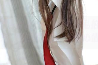 模范学院 – Manuela玛鲁娜私拍比基尼合集：晒的是肌肤，也是心情吧