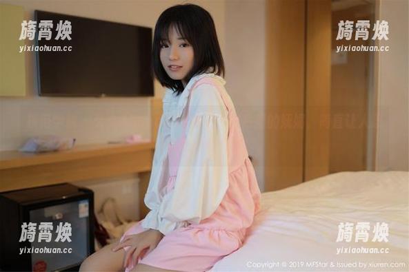 模范学院-久久Aimee 模范学院 - 久久Aimee的旗袍——图片里的妩媚,简直让人忍不住想多看几遍!