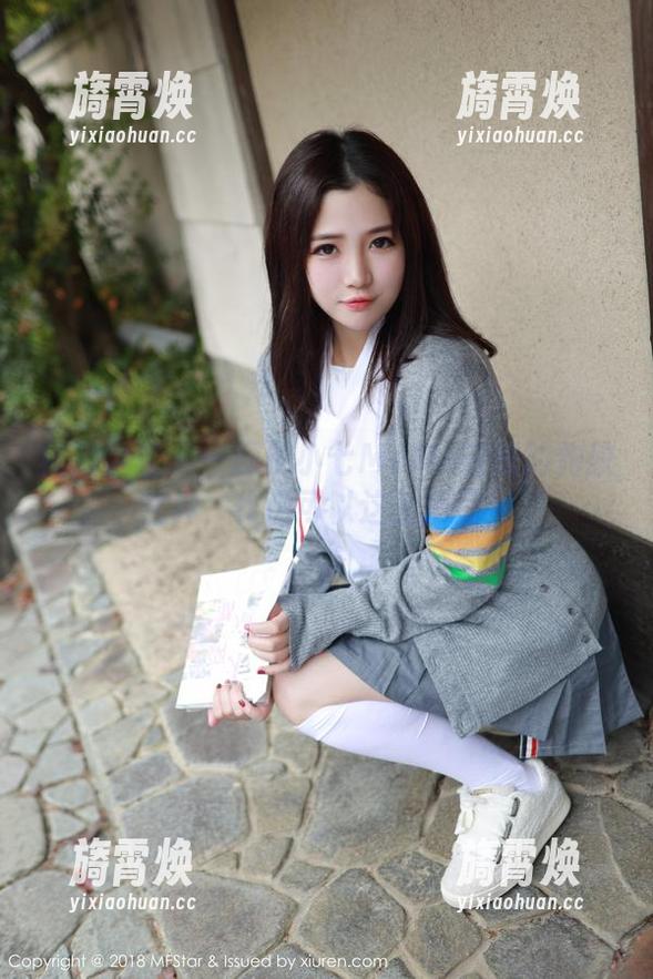 模范学院-伊小七MoMo 模范学院 - 一探伊小七MoMo在线的豹纹世界,作品可以这么俏皮!